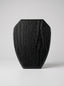 Trophée en bois personnalisé à la finition noire texturée, idéal comme cadeau d'entreprise éco-responsable.