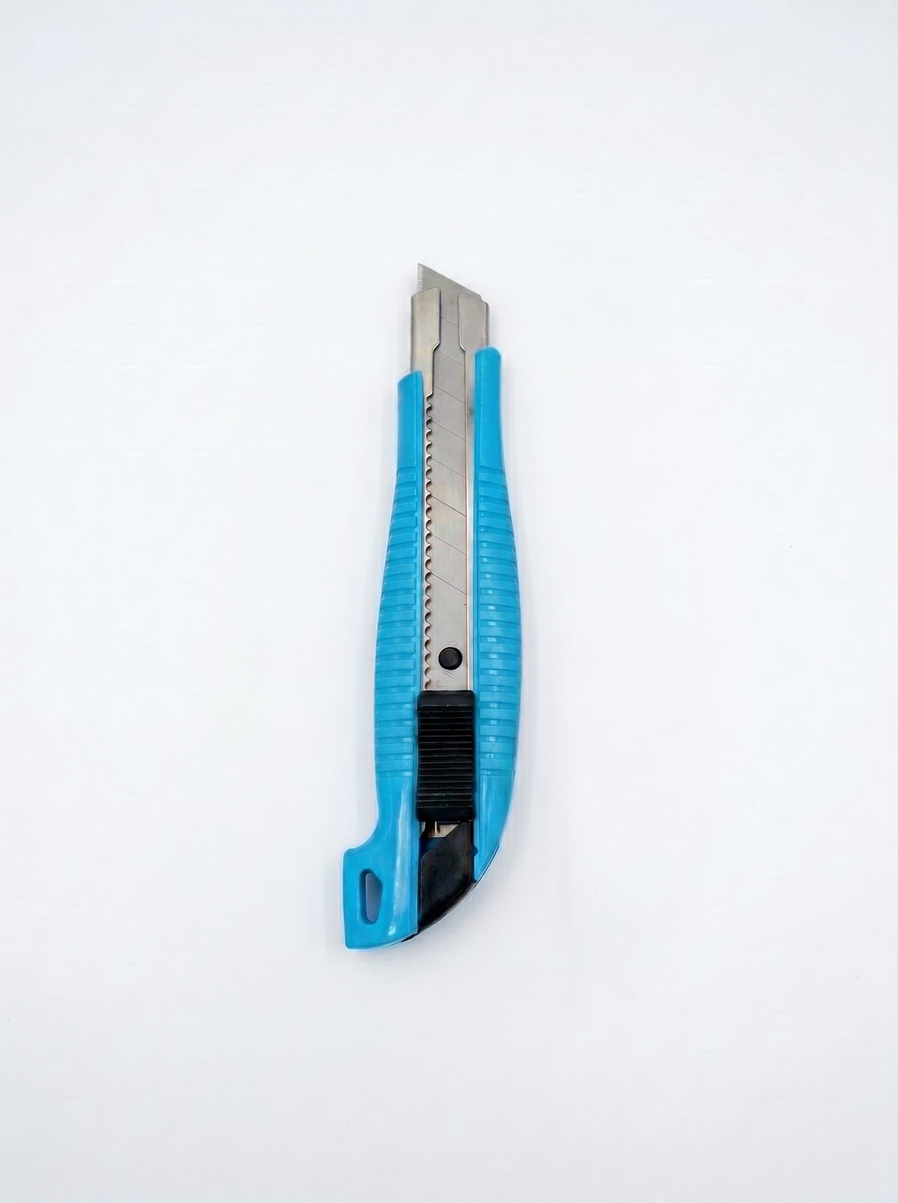 Cutter 18mm TOPKALL - Lame Rétractable de Haute Précision