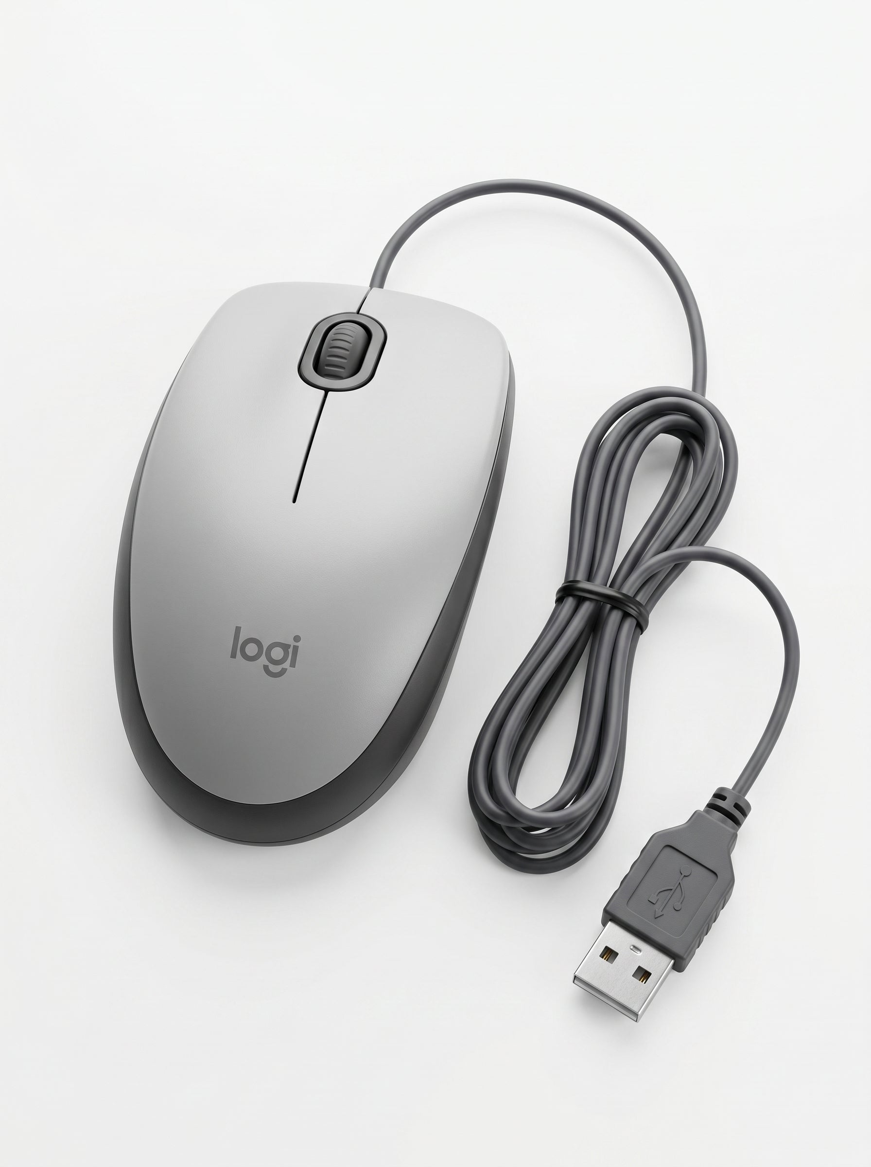 Souris filaire Logitech classique branchée à un ordinateur de bureau pour une productivité maximale.