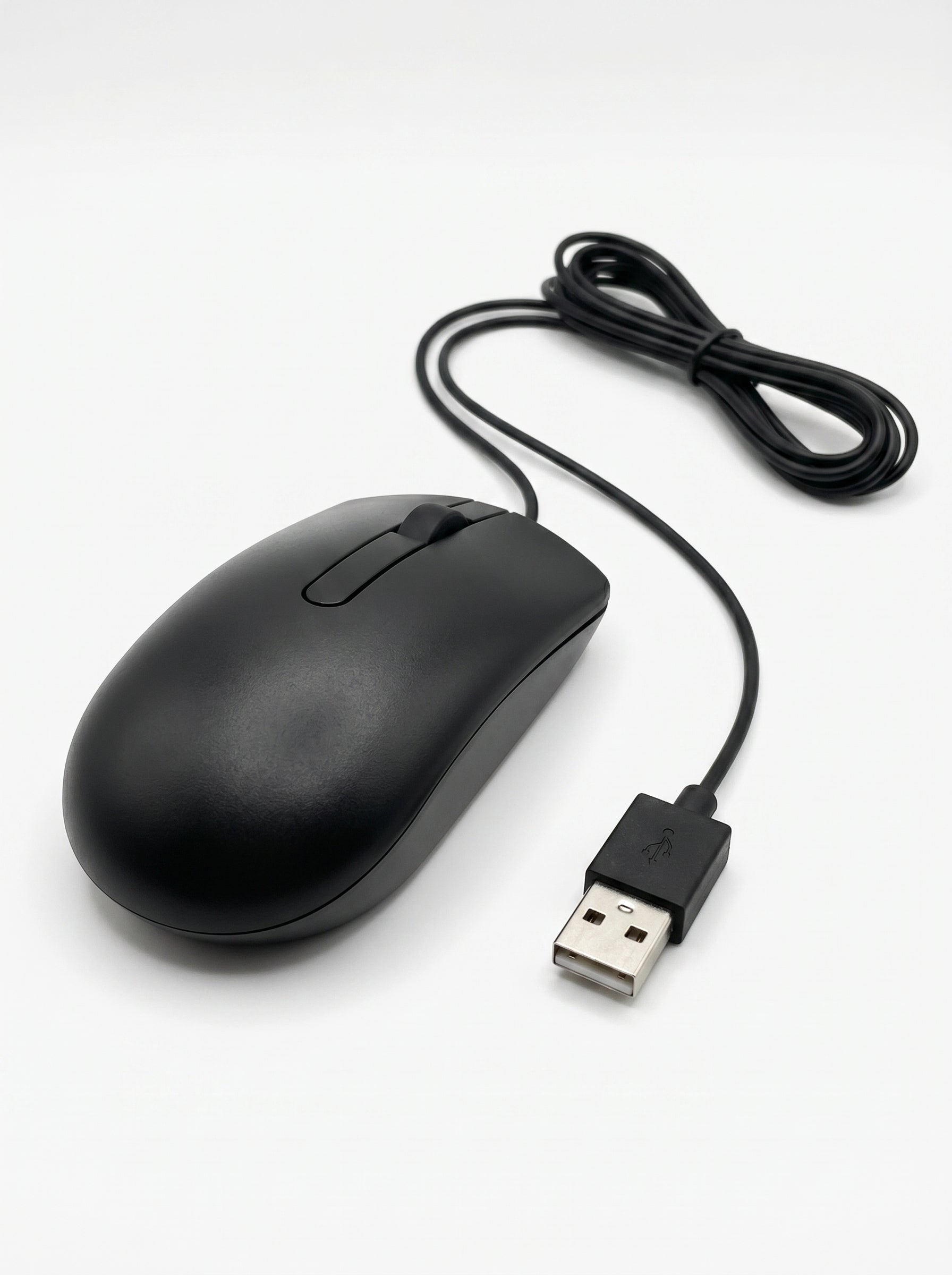 Souris filaire Dell MS116 noire, design épuré pour setup professionnel.