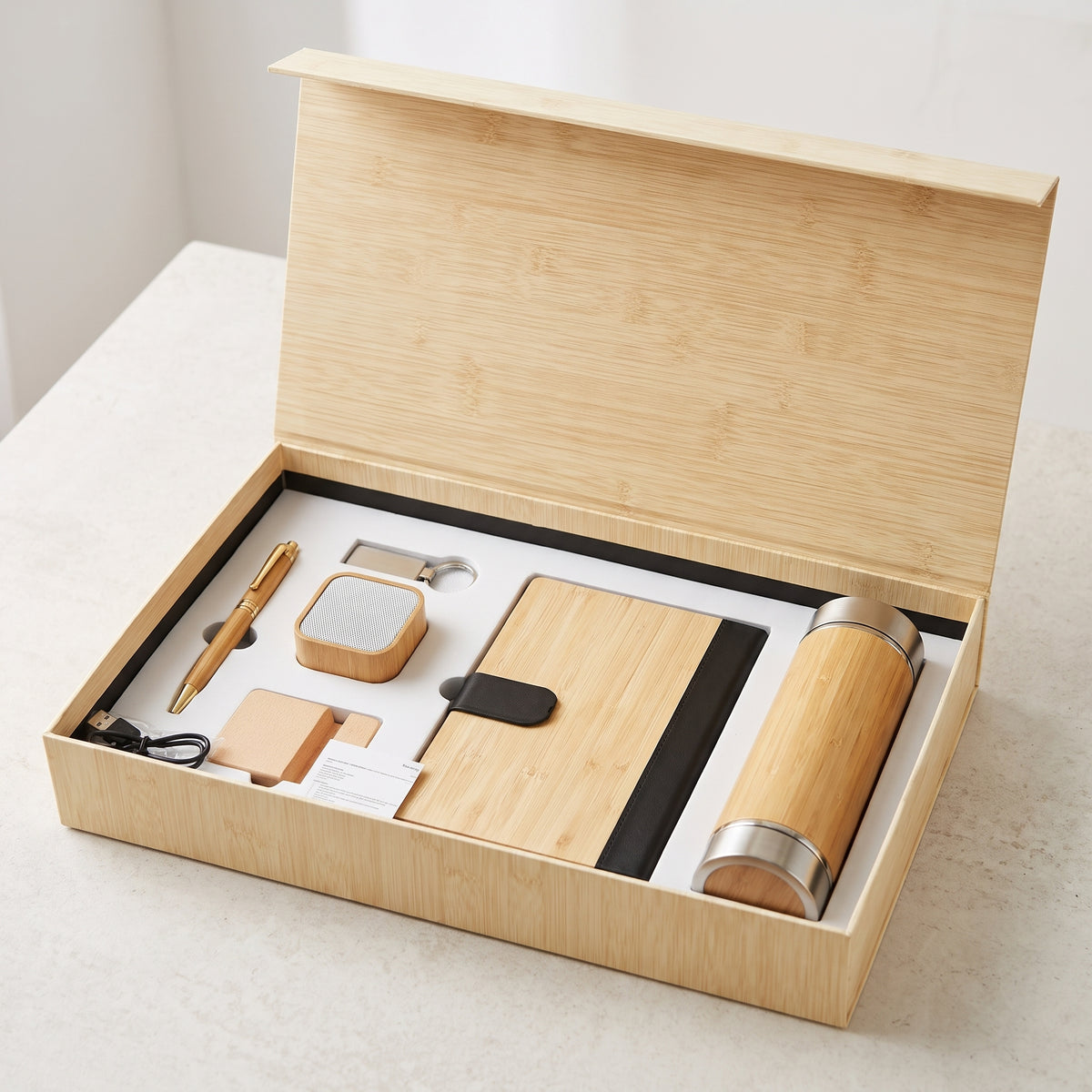 Coffret Cadeau Écologique & High-Tech 6-en-1 Personnalisable