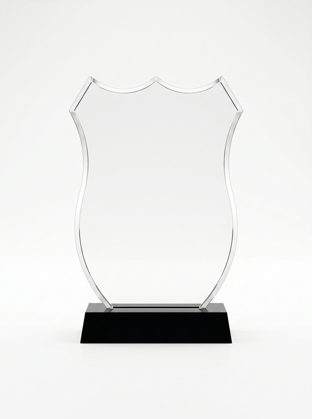 Trophée en verre personnalisé en forme de blason transparent sur socle noir massif